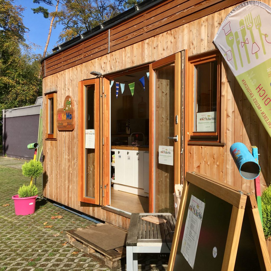 Tiny House mit nur einer Stufe erreichbar